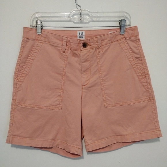 Gap - Girlfriend Khaki Short - Picture 12 of 12